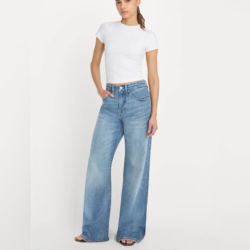 Good American Good Ease Relaxed Jeans MID-RISE RELAXED 34” Inseam Size 2/26 NWT